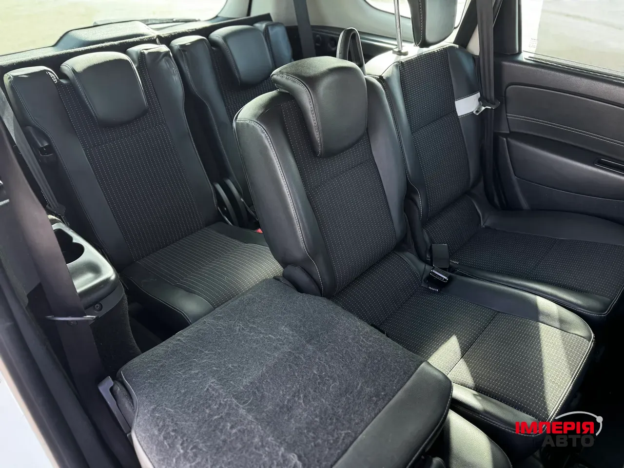 Renault Scenic - фото 12