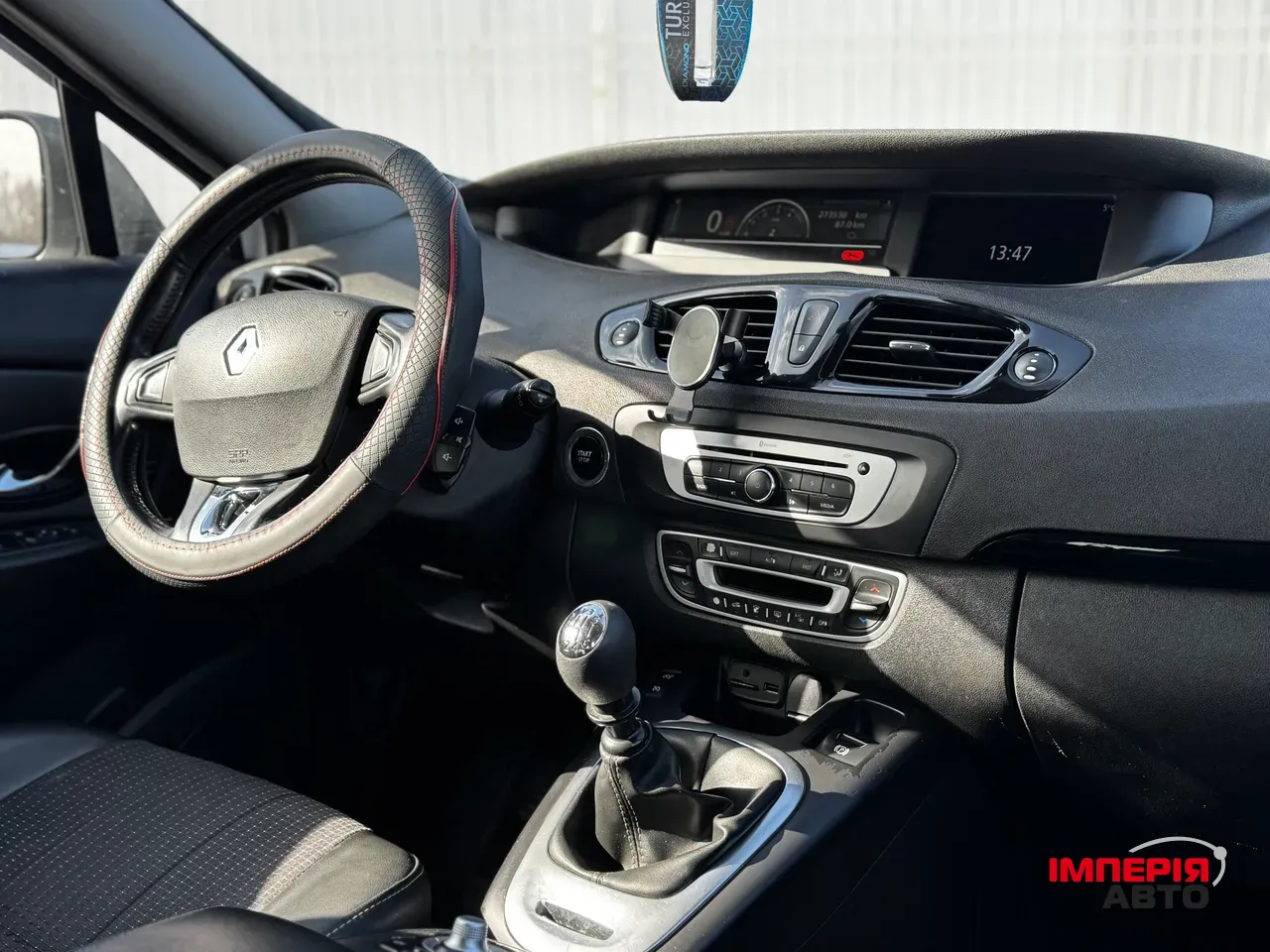 Renault Scenic - фото 14