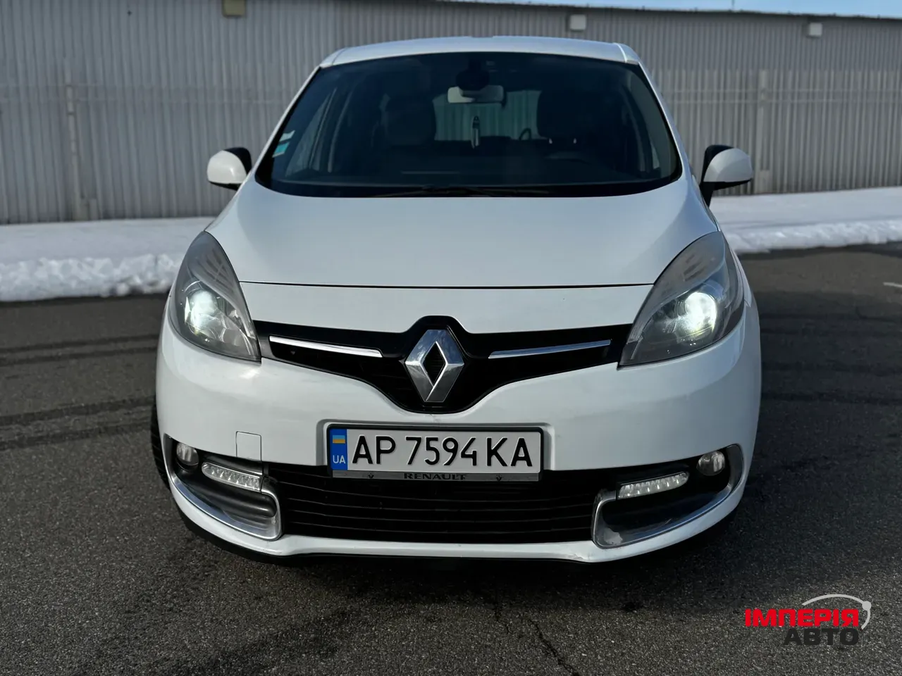 Renault Scenic - фото 2