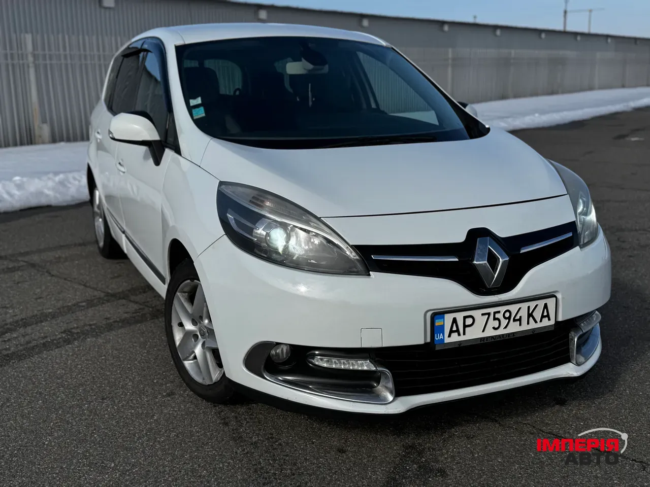 Renault Scenic - фото 3