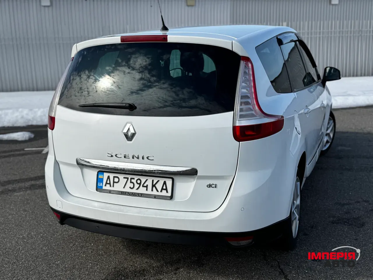 Renault Scenic - фото 5