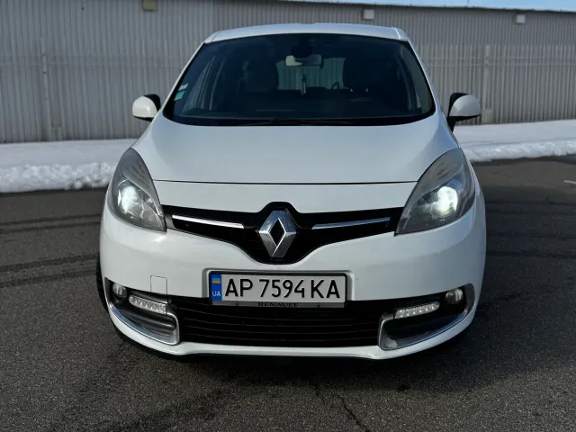 Renault Scenic - фото 2