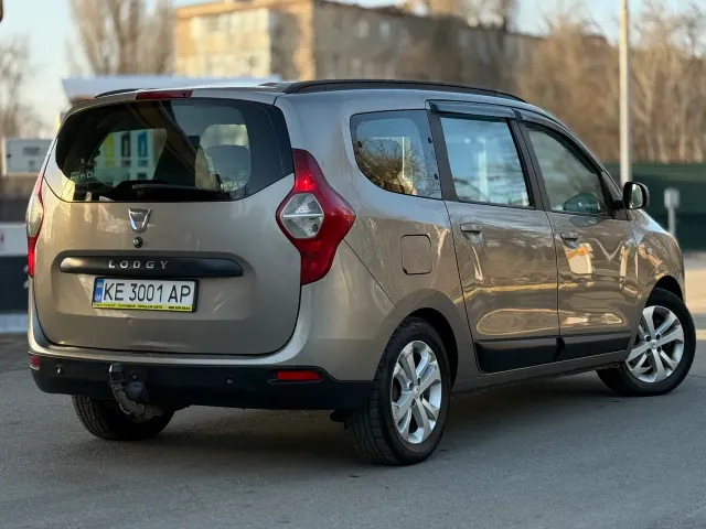 Dacia Lodgy - фото 5