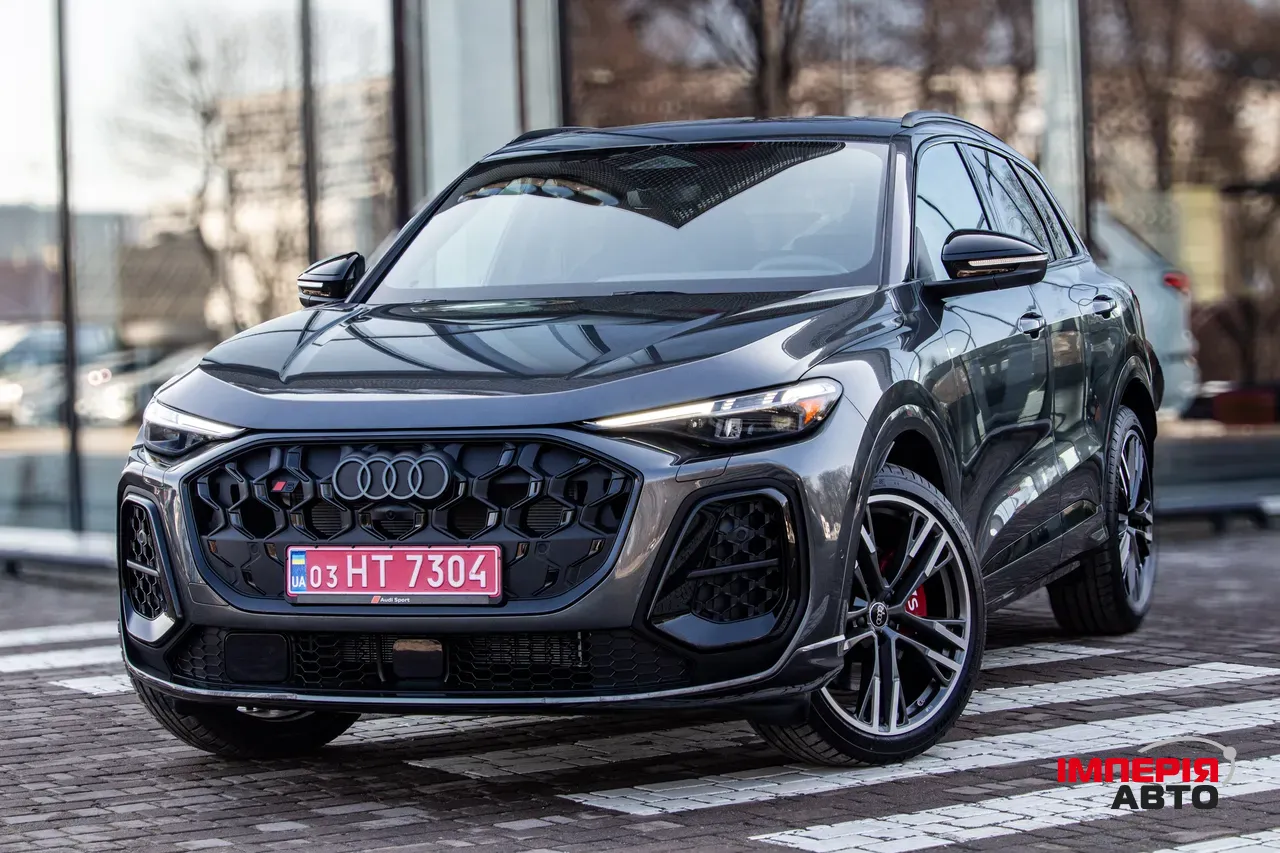 Audi SQ5 - фото 1