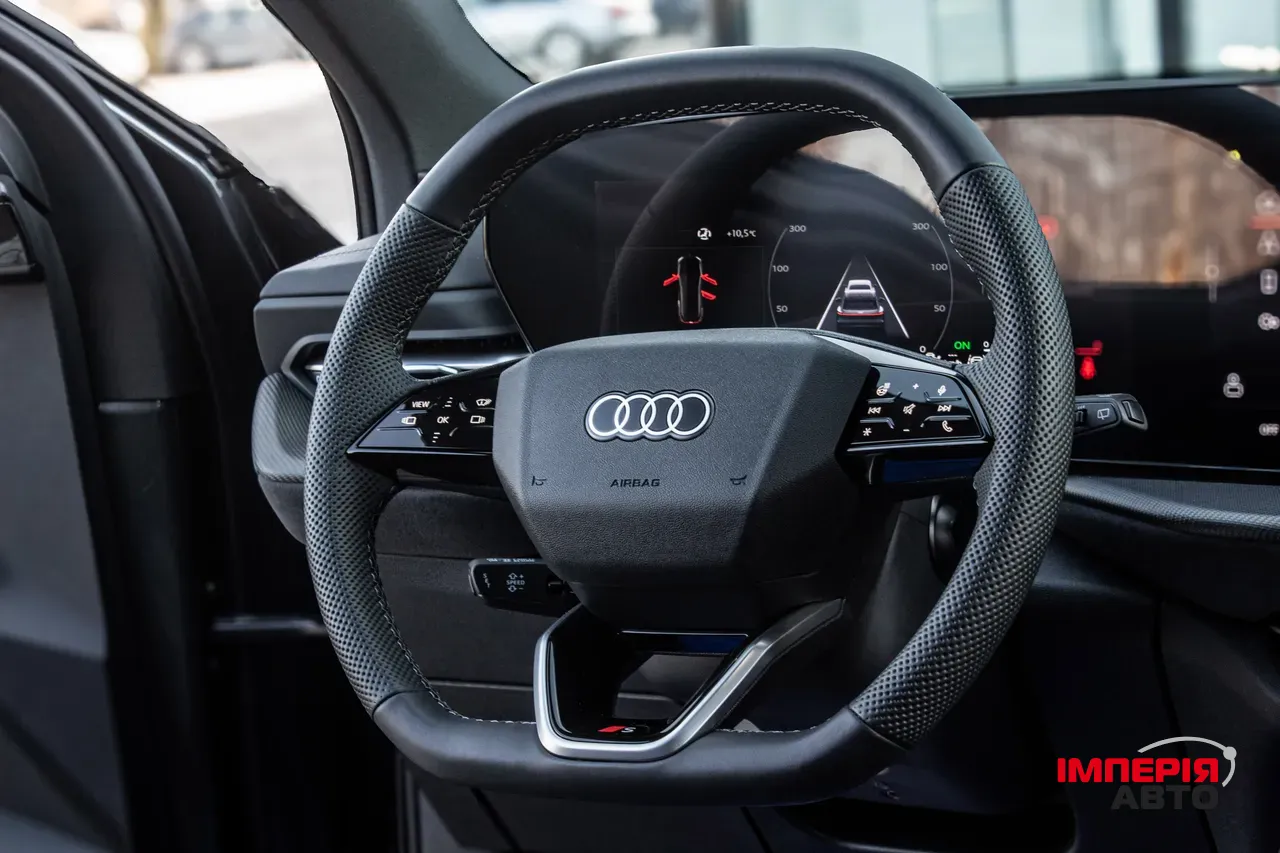 Audi SQ5 - фото 13