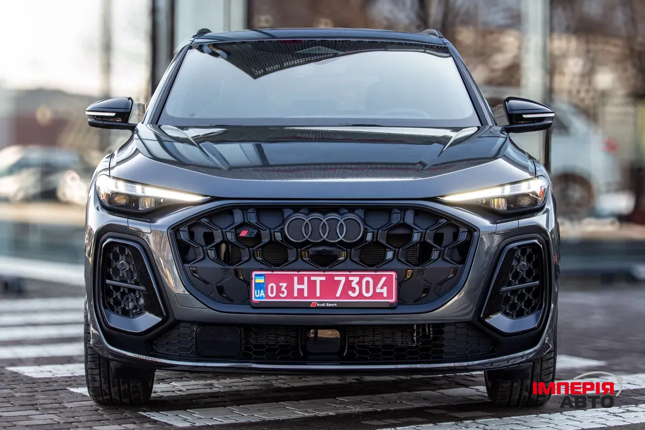 Audi SQ5 - фото 2