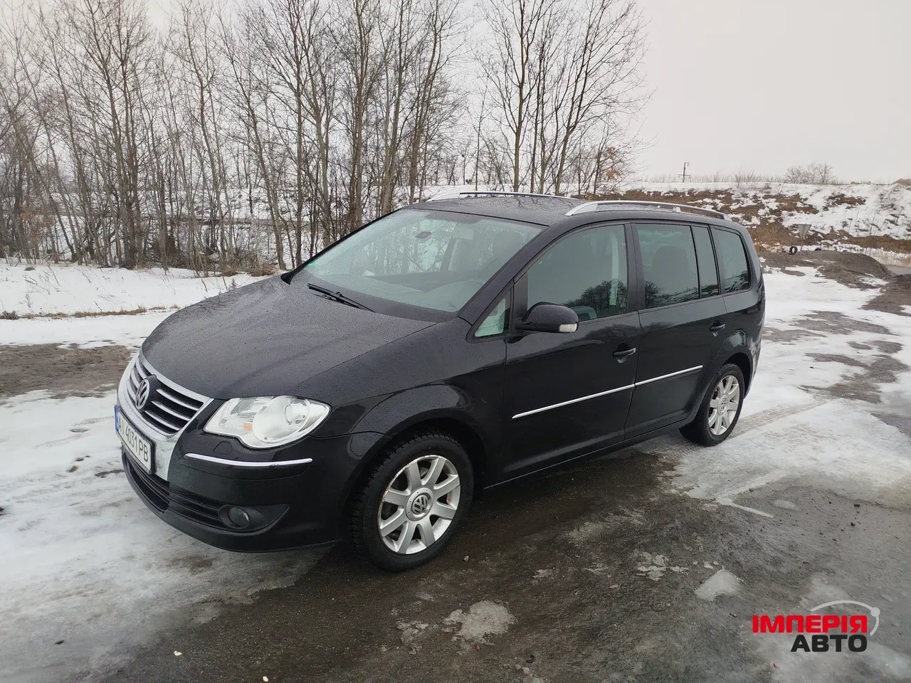 Volkswagen Touran - фото 8