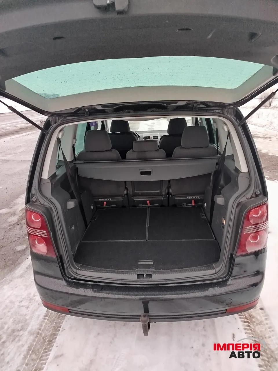 Volkswagen Touran - фото 4