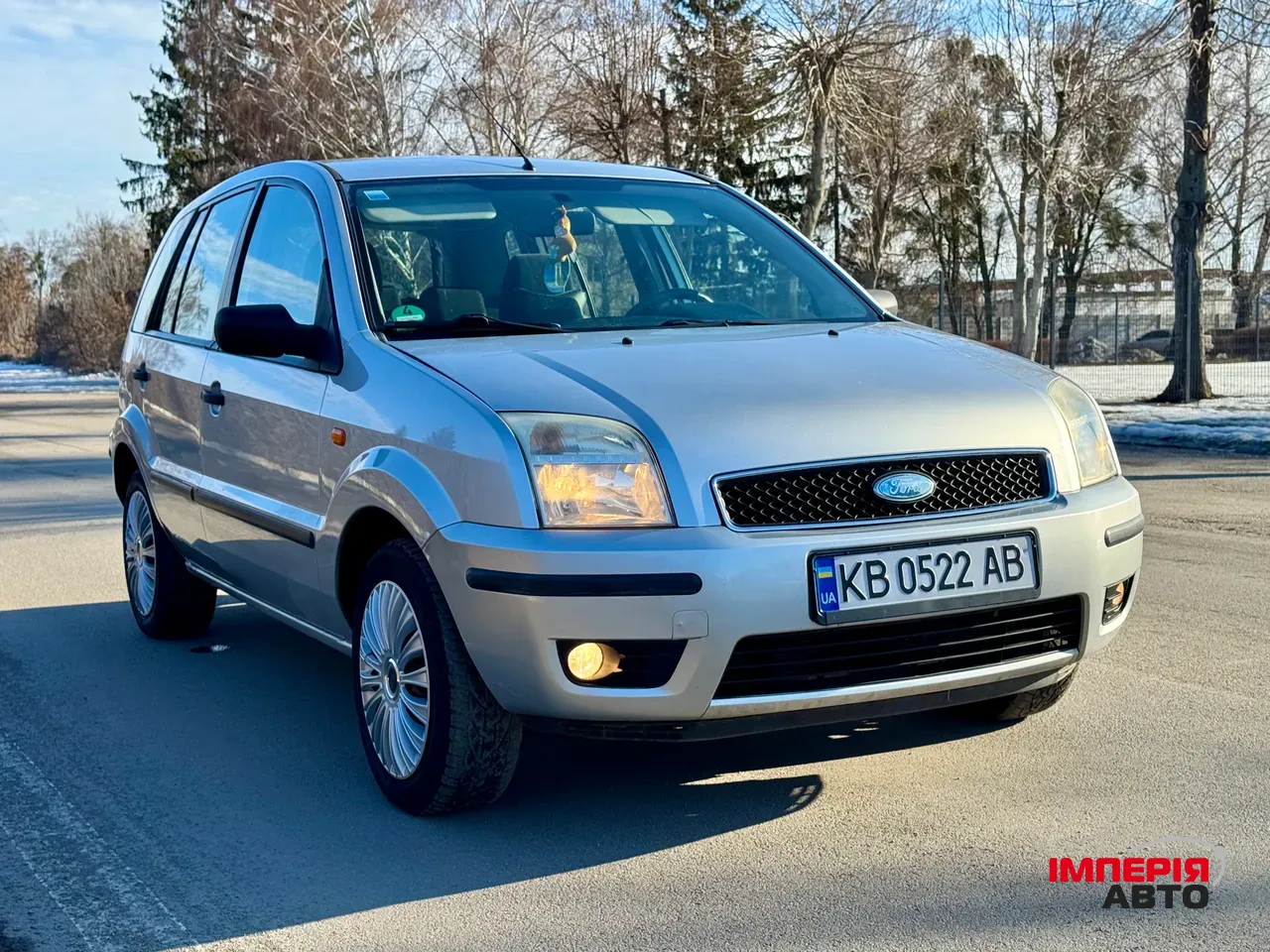 Ford Fusion - фото 1