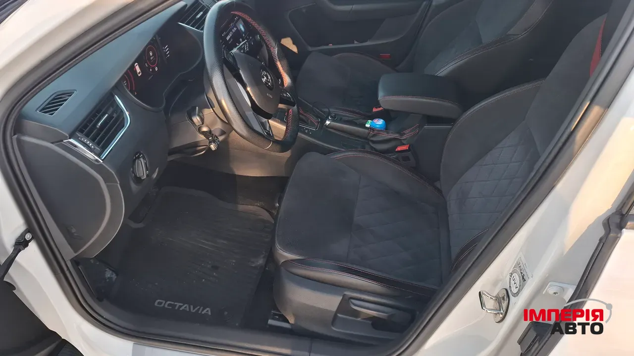Skoda Octavia RS - фото 10
