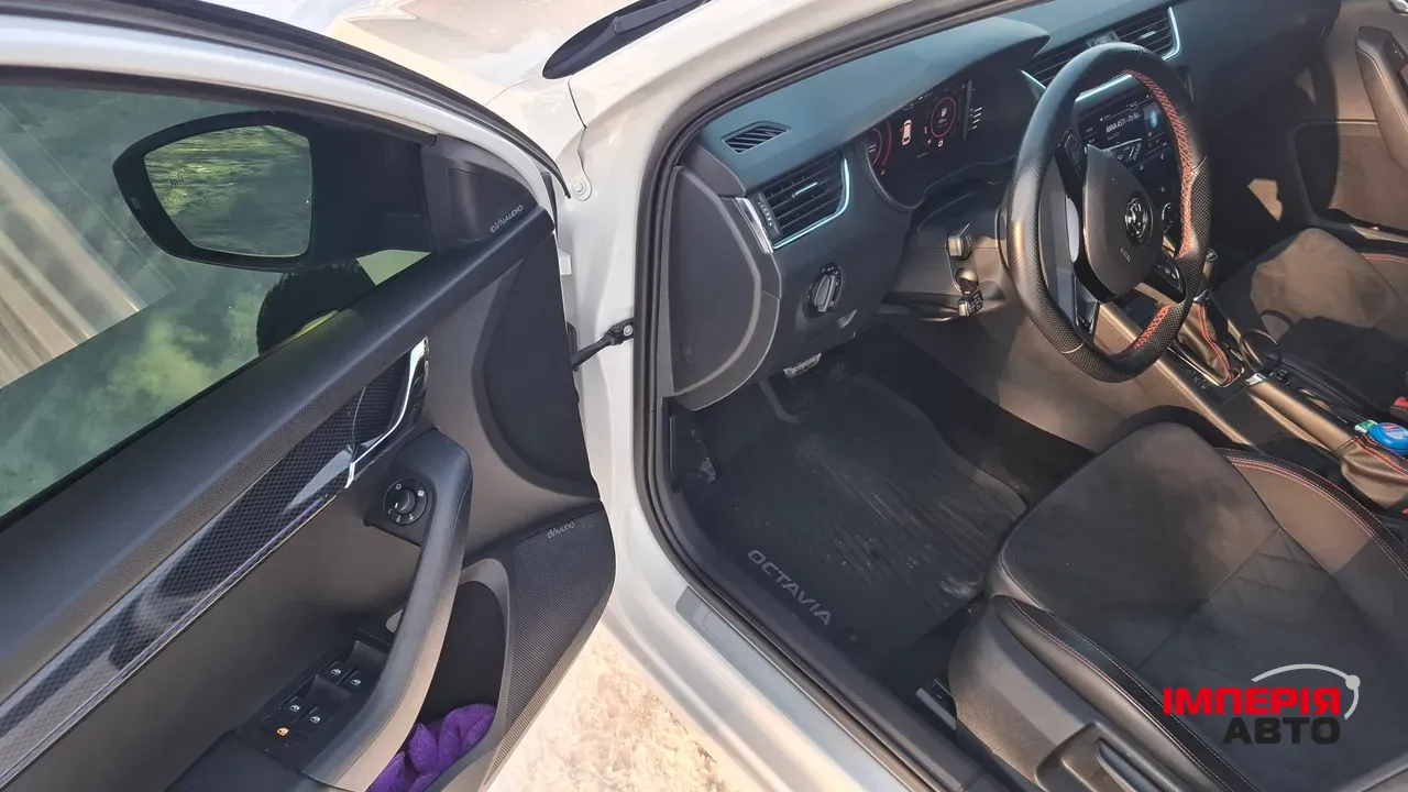 Skoda Octavia RS - фото 8