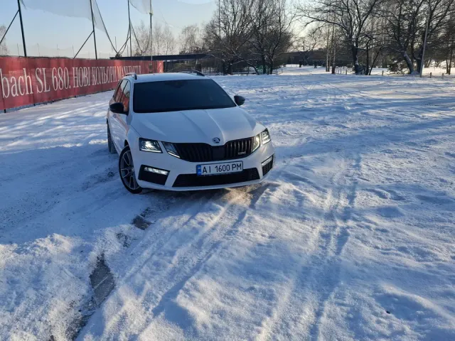 Skoda Octavia RS - фото 1