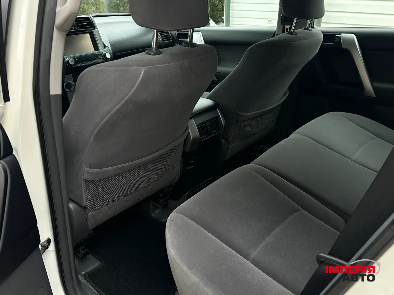 Toyota Land Cruiser Prado - фото 6