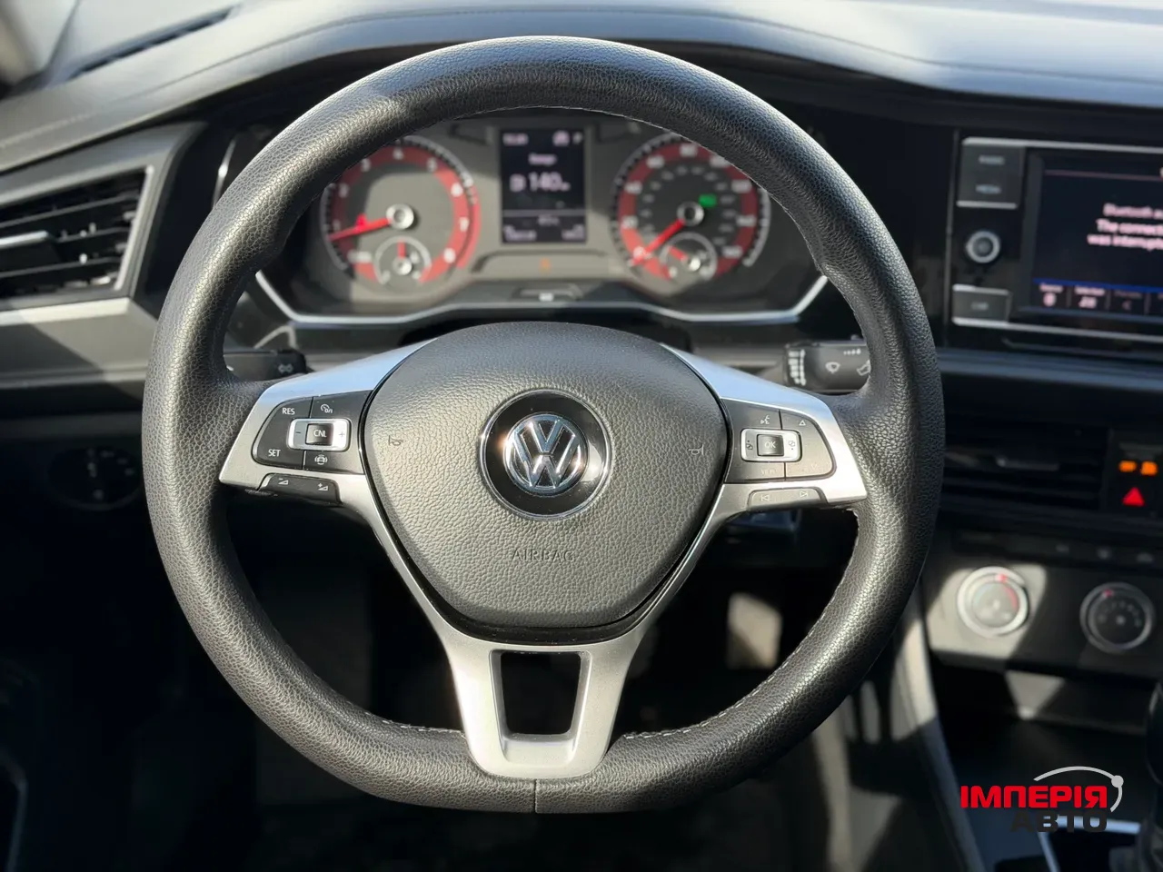 Volkswagen Jetta - фото 20