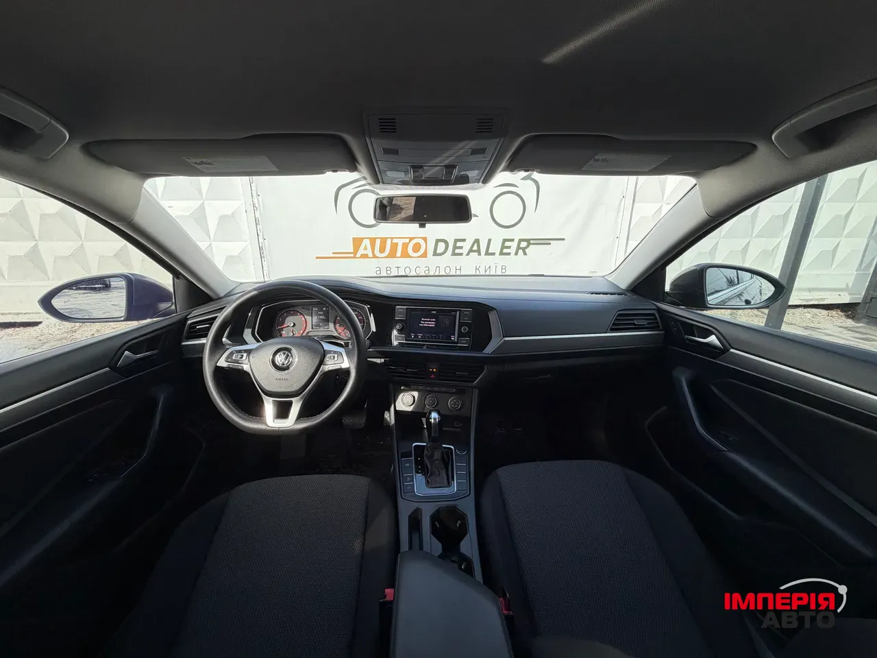 Volkswagen Jetta - фото 18