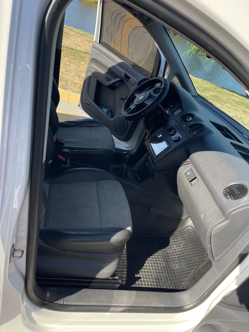 Volkswagen Caddy - фото 9