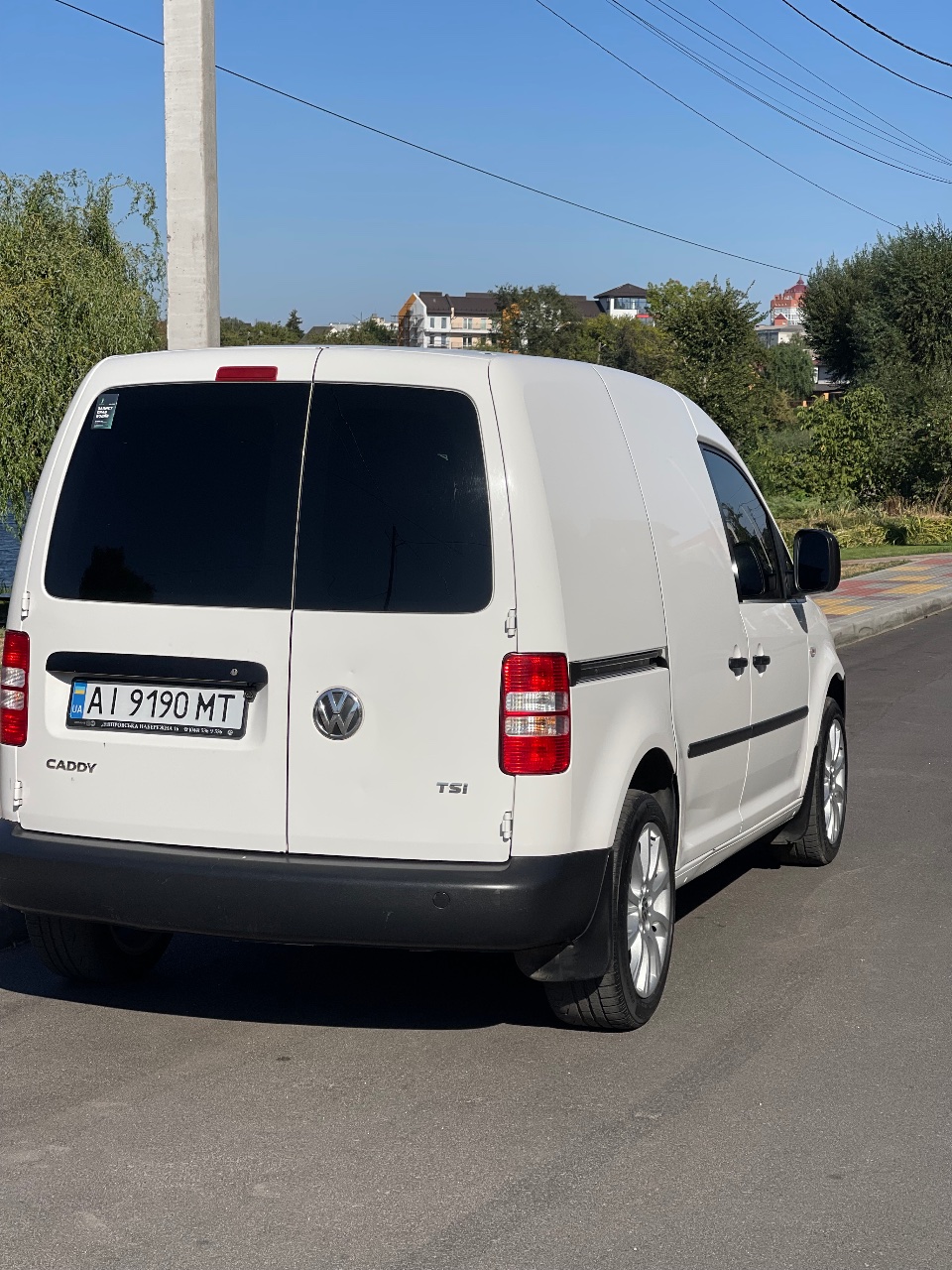 Volkswagen Caddy - фото 8