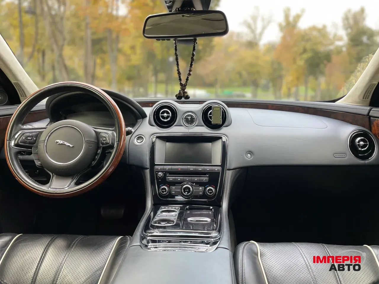 Jaguar XJ - фото 19