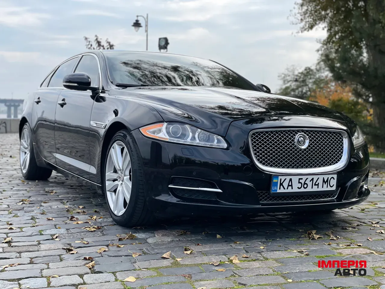 Jaguar XJ - фото 4