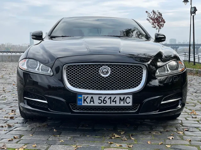 Jaguar XJ - фото 3