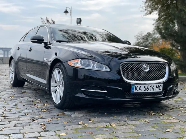 Jaguar XJ - фото 4