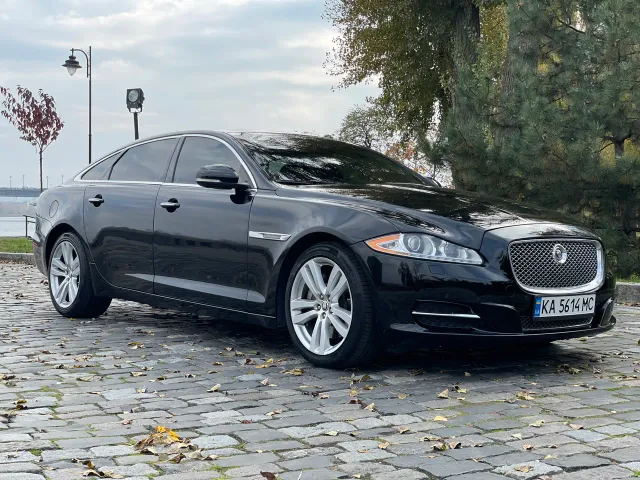 Jaguar XJ - фото 5
