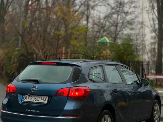 Opel Astra - фото 4