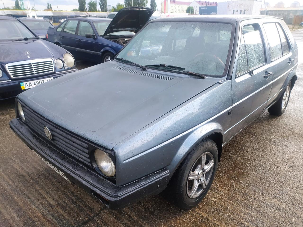 Volkswagen Golf - фото 2