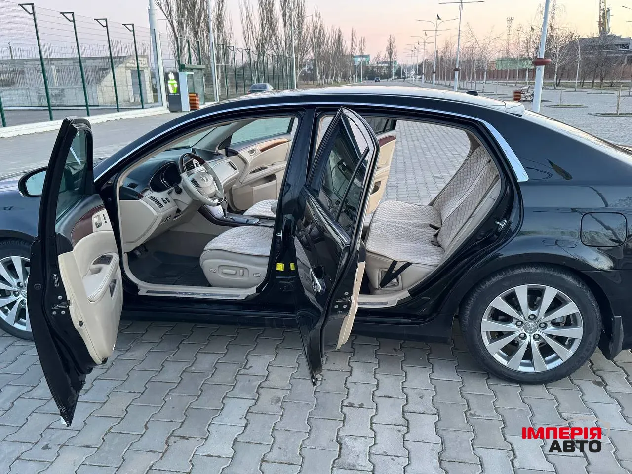 Toyota Avalon - фото 24