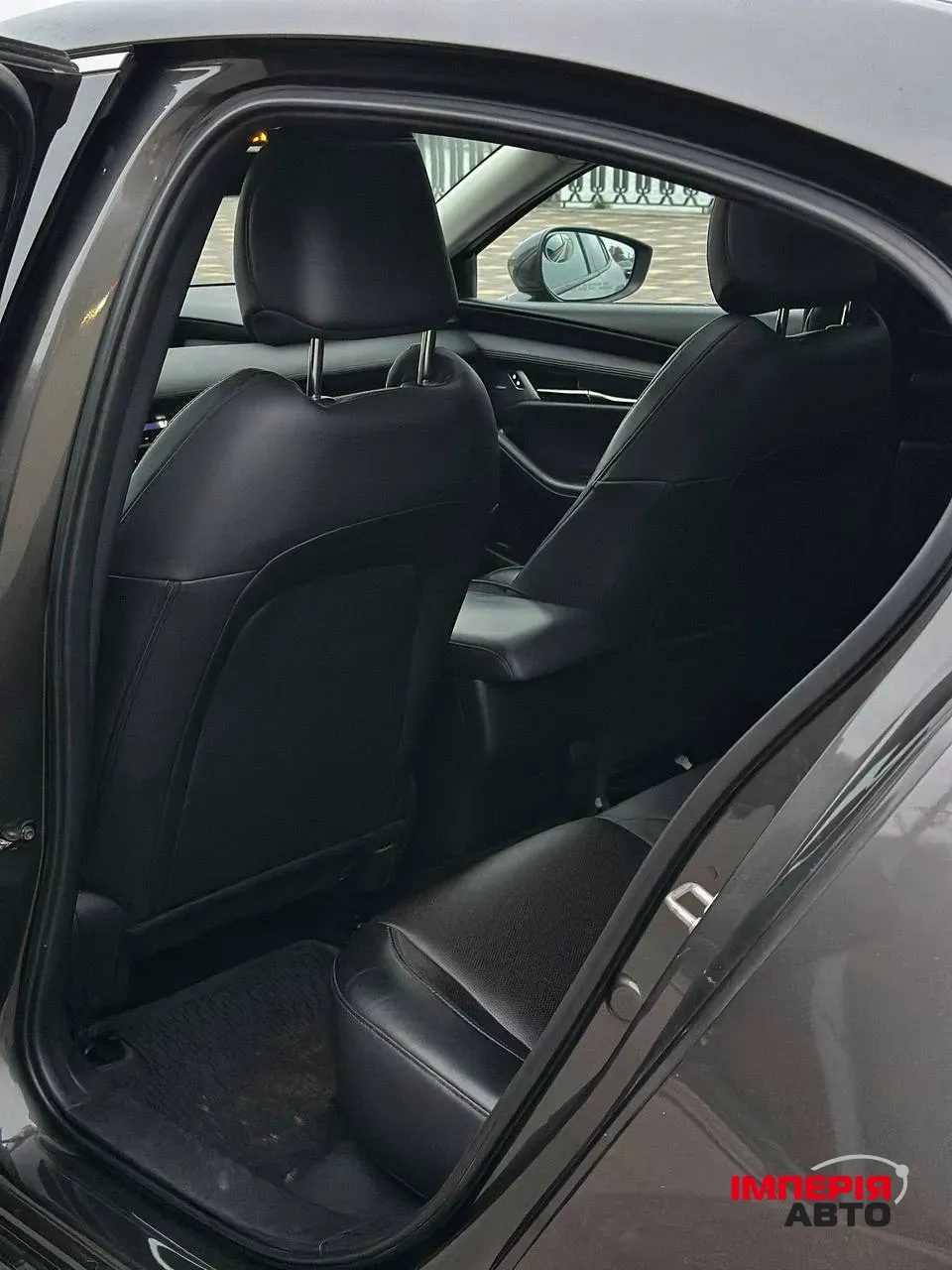 Mazda 3 - фото 15