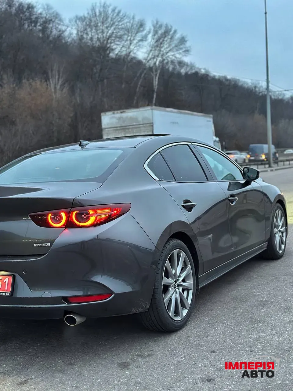 Mazda 3 - фото 8