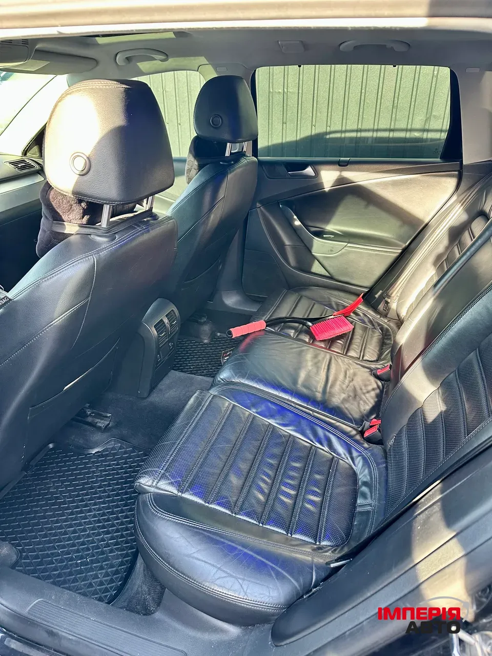 Volkswagen Passat - фото 16