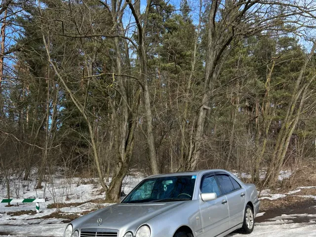 Mercedes-Benz E-Класс - фото 1