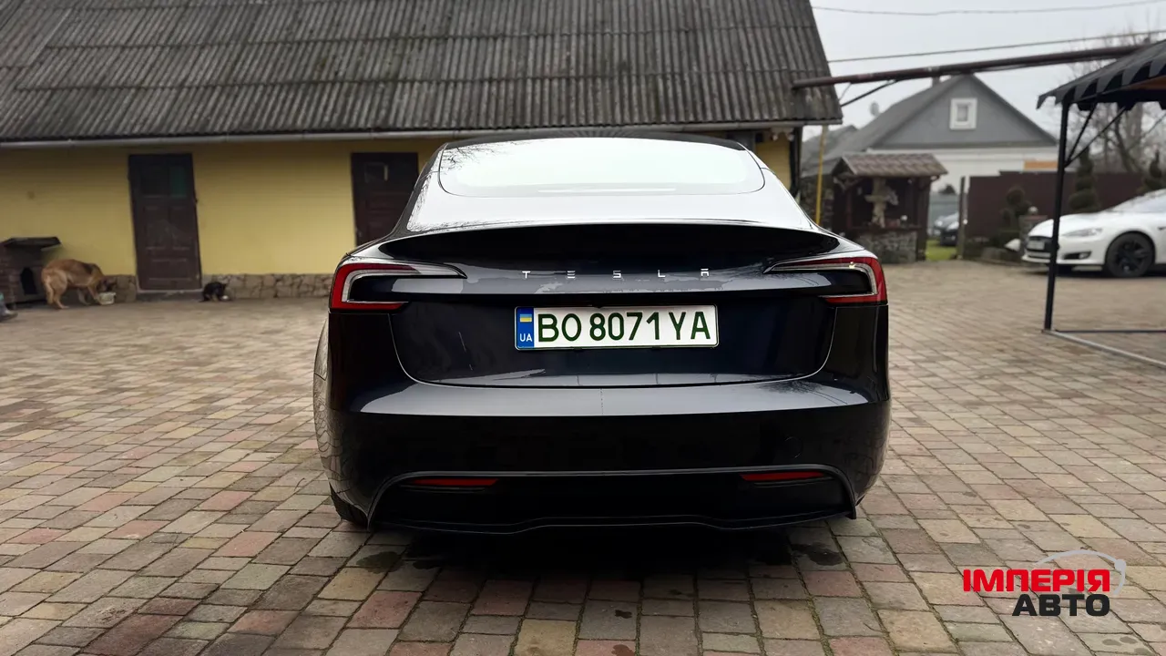 Tesla Model 3 - фото 5