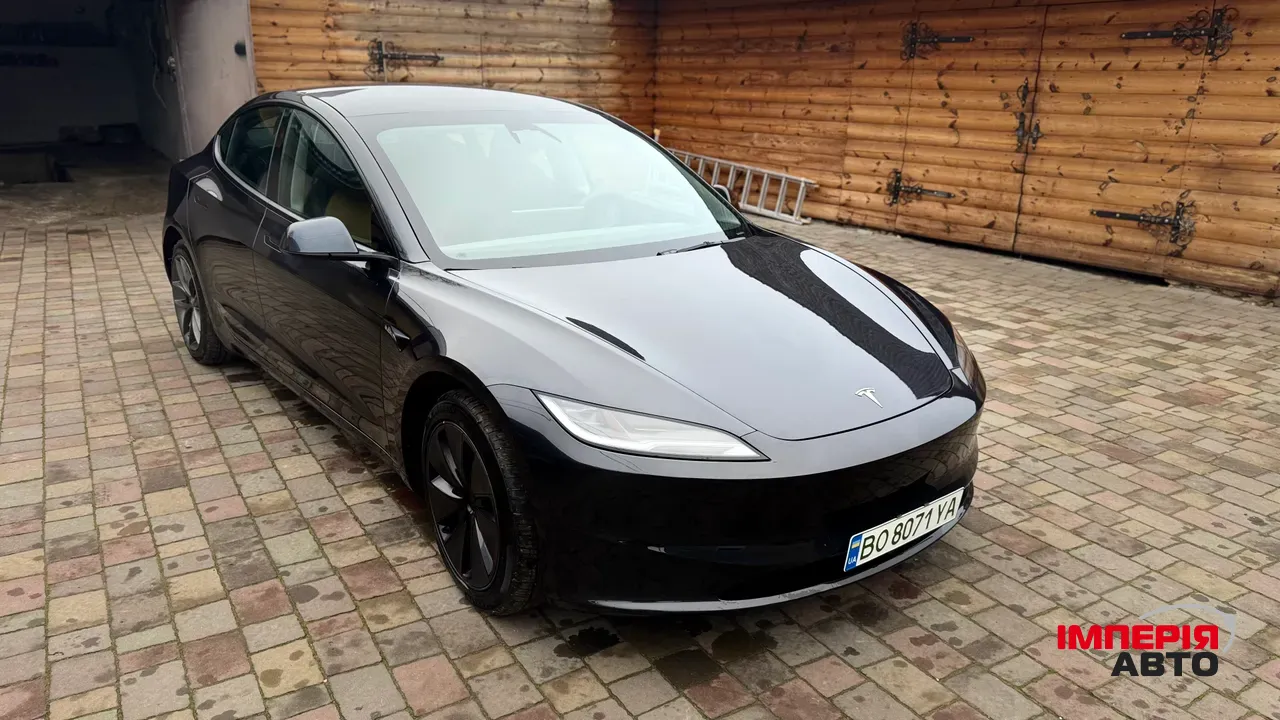 Tesla Model 3 - фото 10