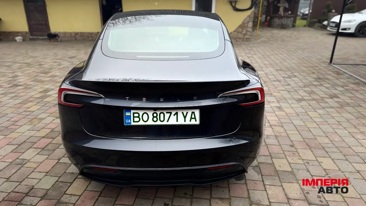 Tesla Model 3 - фото 7