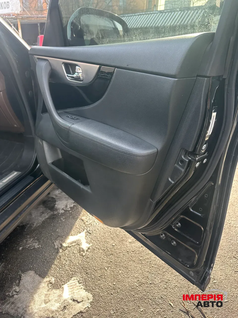 Infiniti FX - фото 17