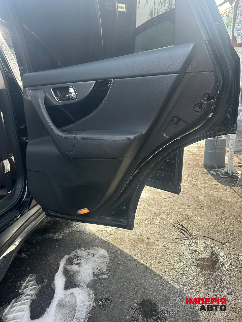 Infiniti FX - фото 16