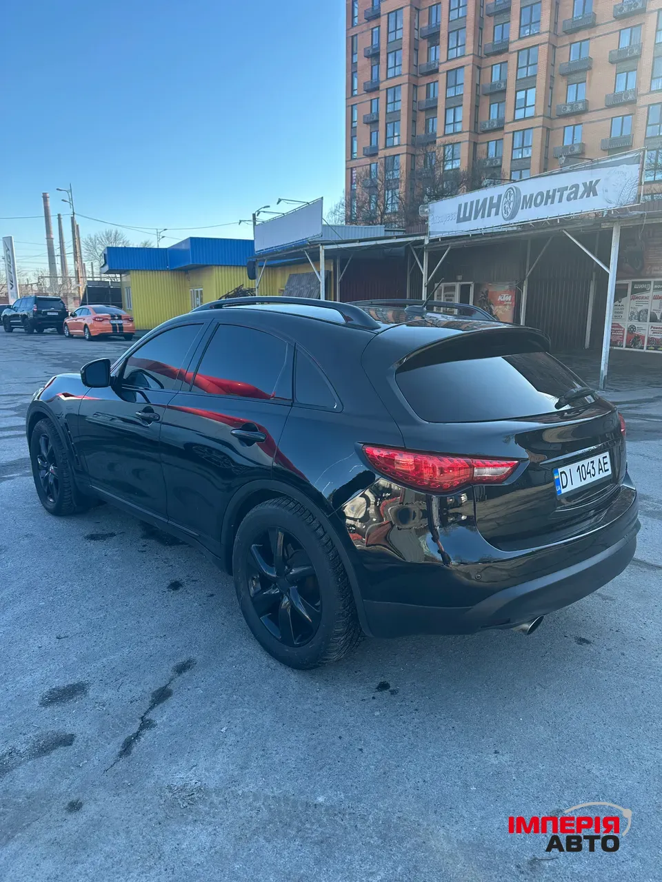 Infiniti FX - фото 12