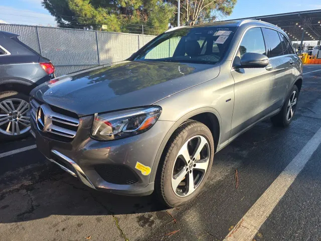Mercedes-Benz GLC - фото 1