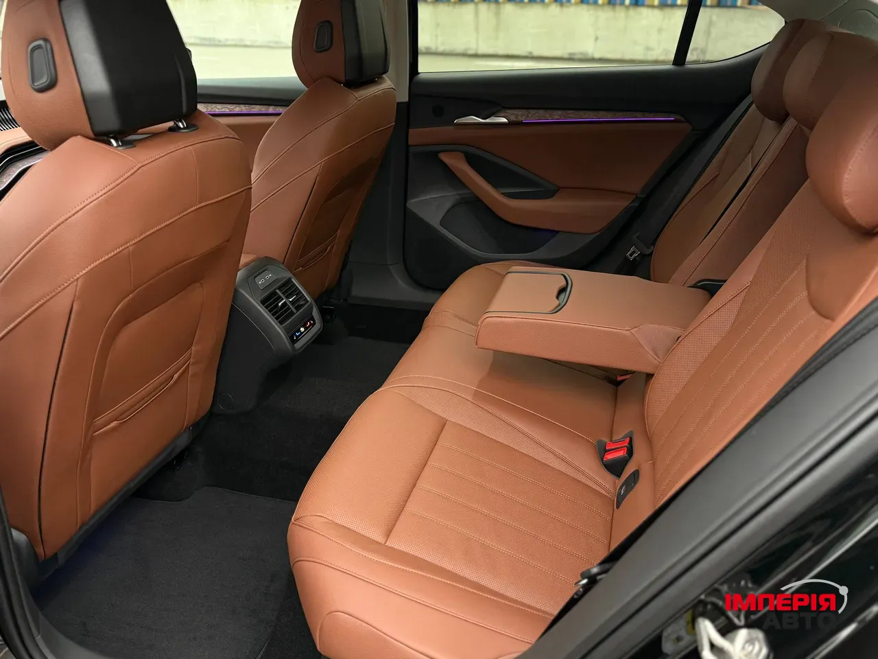 Skoda Superb - фото 14