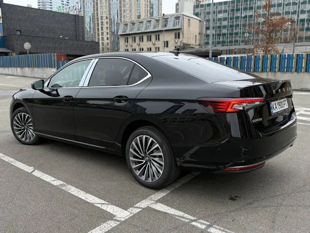 Skoda Superb - фото 5
