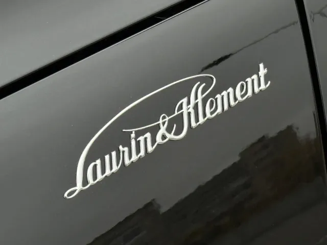 Skoda Superb - фото 2