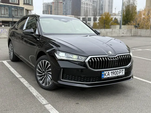 Skoda Superb - фото 1