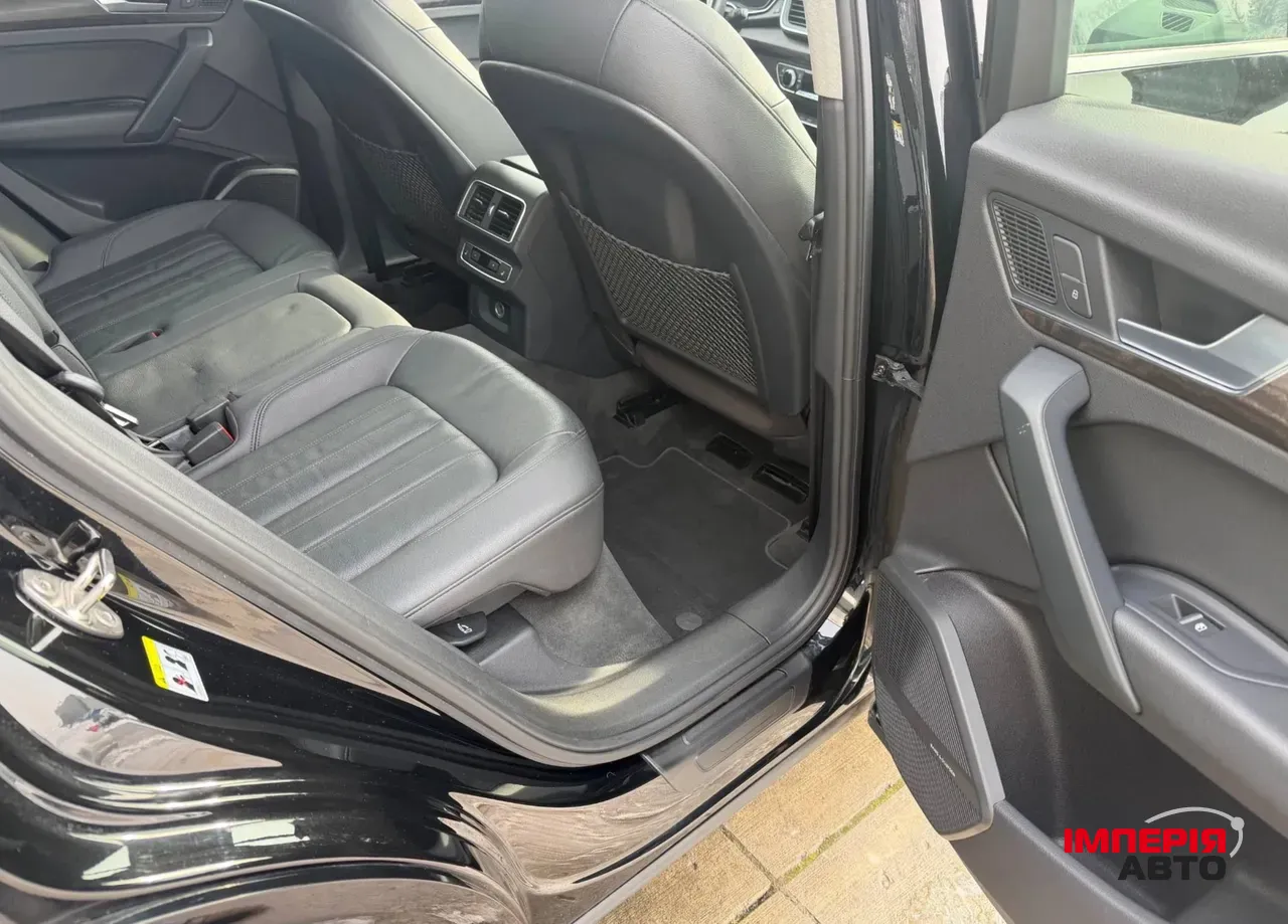 Audi Q5 - фото 7