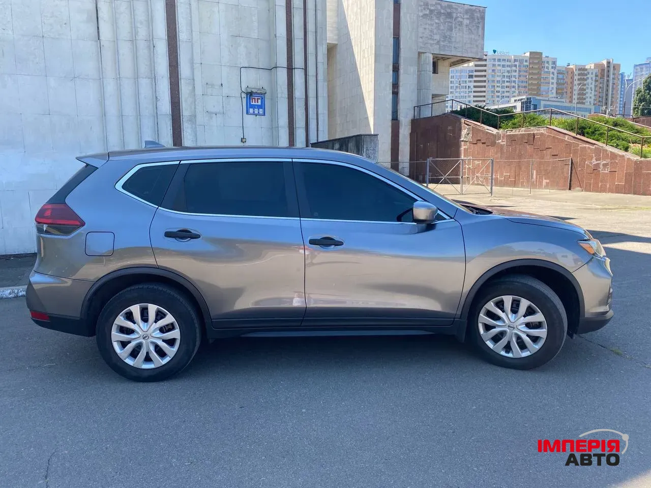 Nissan Rogue - фото 5