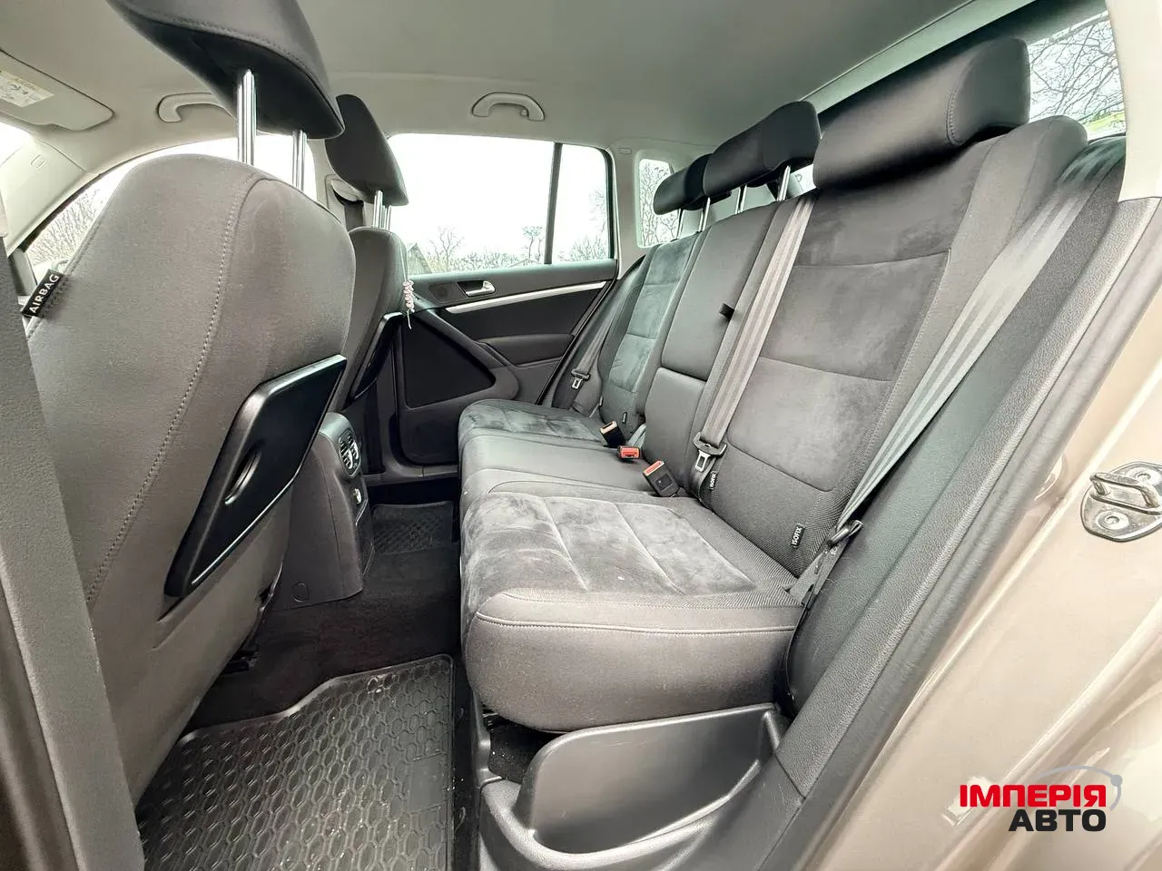 Volkswagen Tiguan - фото 20