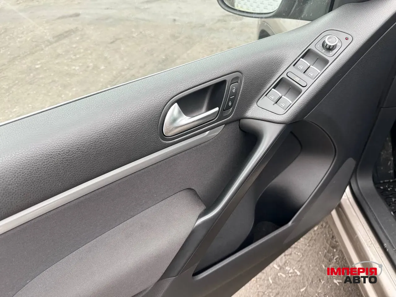 Volkswagen Tiguan - фото 18