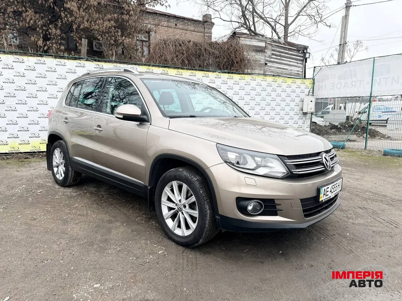 Volkswagen Tiguan - фото 3