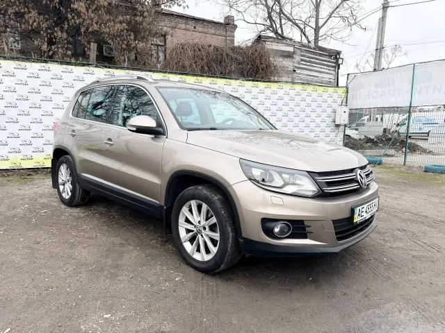 Volkswagen Tiguan - фото 3